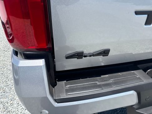 Used 2024 Toyota Tacoma TRD Off-Road w/ TRD Off Road Premium Package AWD/4WD image 12