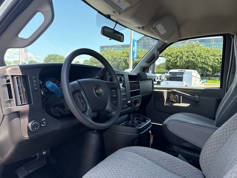 New 2025 Chevrolet Express 3500 w/ Power Convenience Package image 12