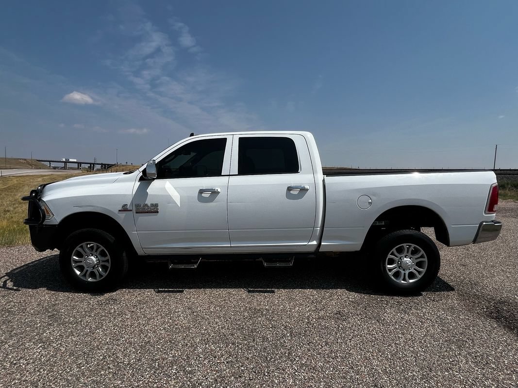 Used 2016 RAM 2500 Laramie AWD/4WD image 2