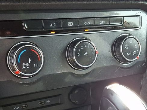Used 2021 Volkswagen Tiguan S AWD/4WD image 15