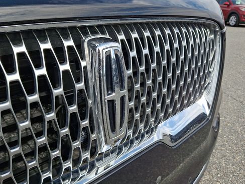 Used 2020 Lincoln Aviator Reserve w/ Equipment Group 201A image 30