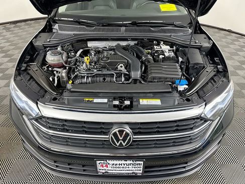 Used 2024 Volkswagen Jetta SE image 26