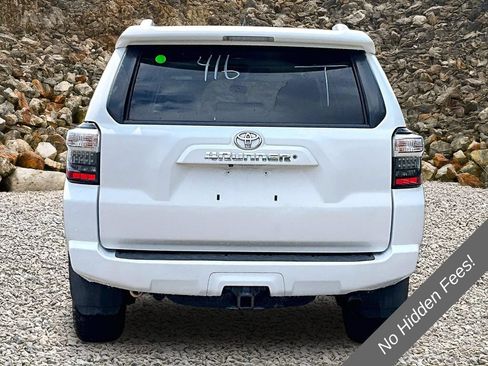 Used 2014 Toyota 4Runner SR5 AWD/4WD image 4