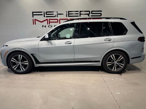 Used 2026 BMW X7 xDrive40i w/ M Sport Package AWD/4WD image 3