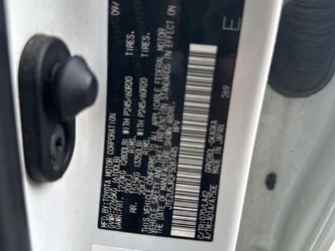 Used 2015 Toyota 4Runner Limited image 9