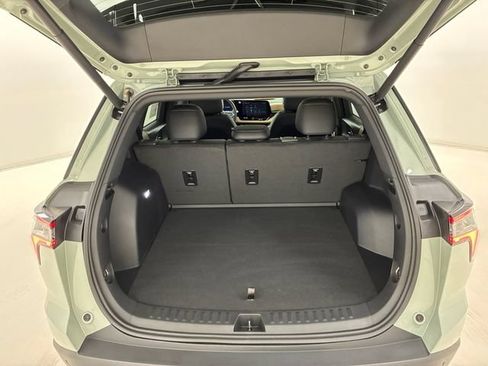 Certified 2025 Chevrolet Equinox ACTIV w/ Safety and Technology Package AWD/4WD image 17