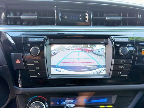 Used 2015 Toyota Corolla S image 26