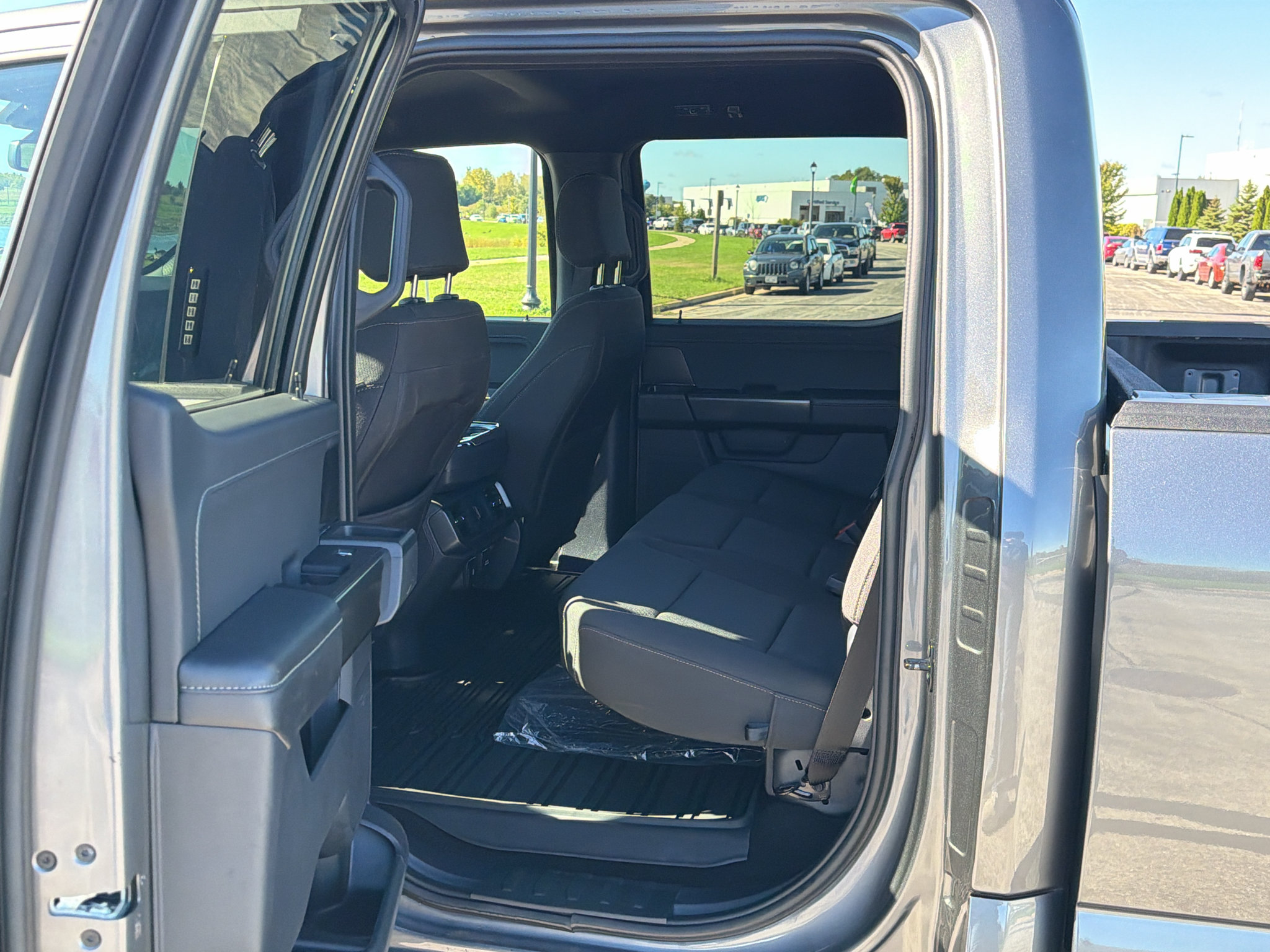 Used 2024 Ford F150 XLT w/ Equipment Group 302A MID AWD/4WD image 33