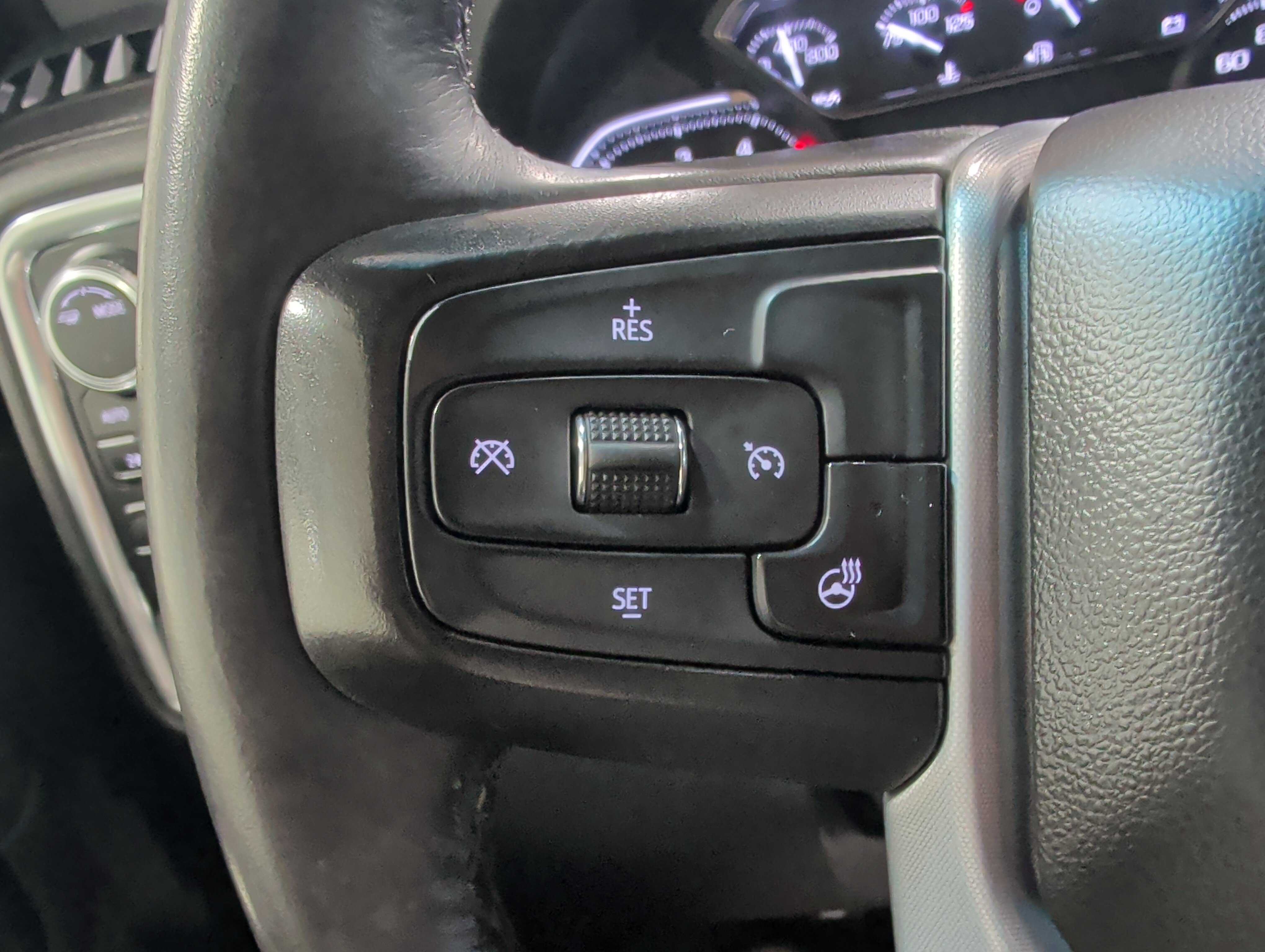 Used 2022 GMC Sierra 2500 SLT w/ X31 Off-Road Package AWD/4WD image 23