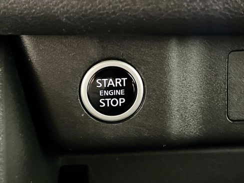 Used 2023 Nissan Rogue SV FWD image 24
