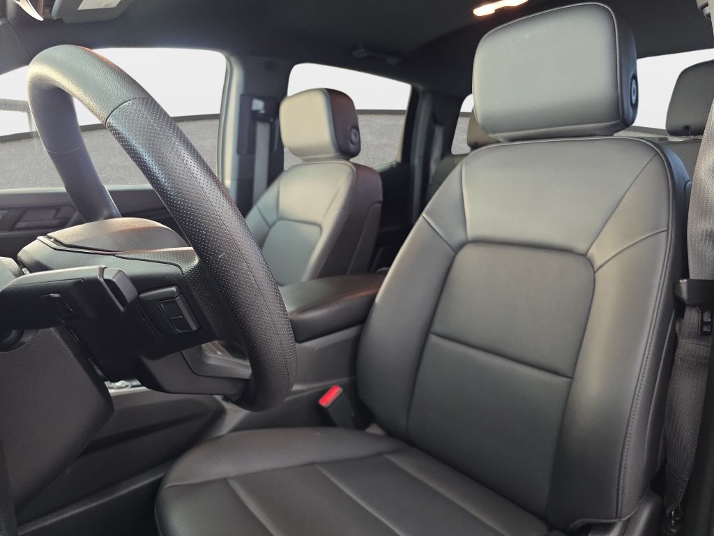 Used 2024 Chevrolet Colorado Trail Boss w/ Advanced Trailering Package AWD/4WD image 12