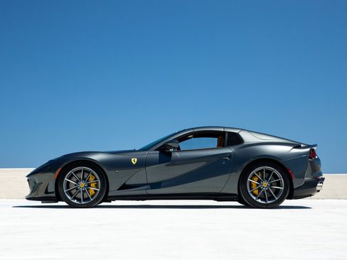 Certified 2022 Ferrari 812 GTS image 8