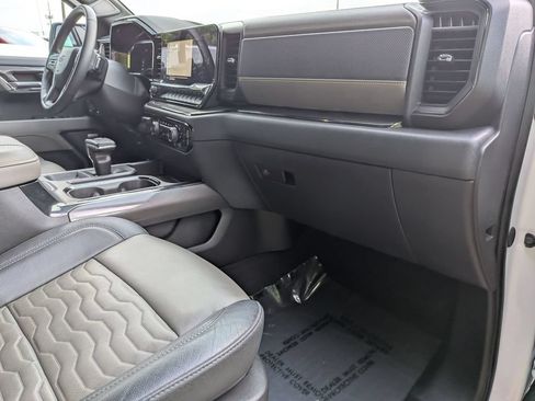 Used 2024 Chevrolet Silverado 1500 ZR2 AWD/4WD image 29