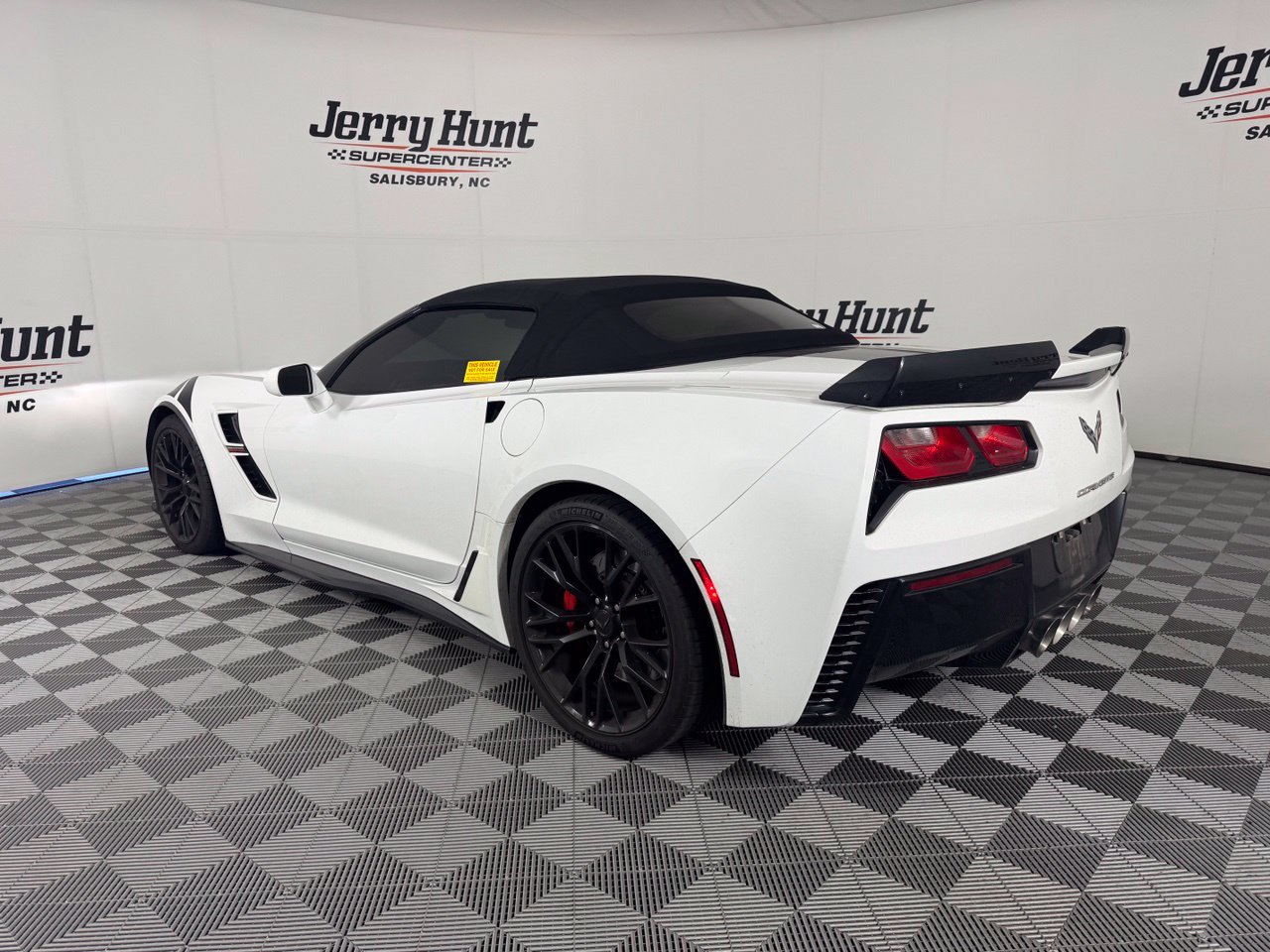 Used 2019 Chevrolet Corvette Grand Sport RWD image 9
