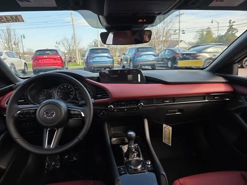 New 2026 MAZDA MAZDA3 2.5 S Hatchback w/ Premium Pkg FWD image 16