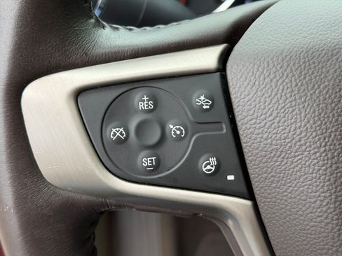 Used 2017 GMC Acadia Denali w/ Technology Package AWD/4WD image 16