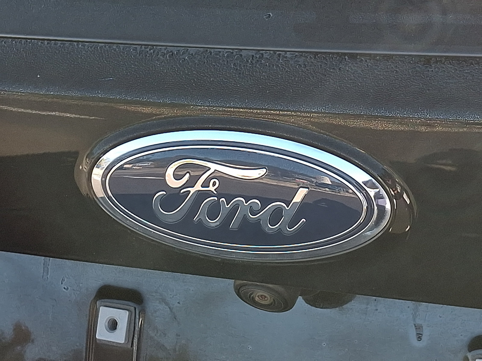 Used 2017 Ford Escape S FWD image 28