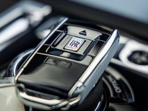 New 2026 Rolls-Royce Cullinan image 55