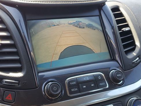 Used 2018 Chevrolet Impala LT image 17