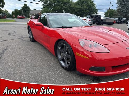Used 2005 Chevrolet Corvette Coupe w/ Preferred Equipment Group RWD image 10