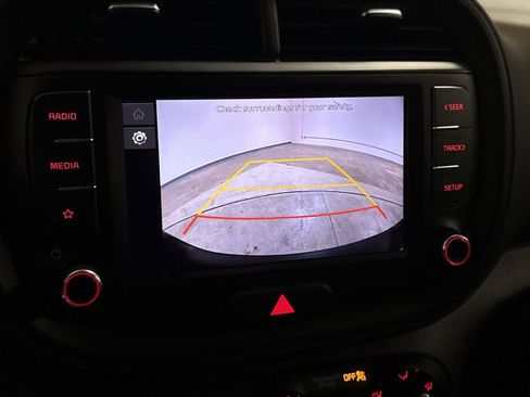 Used 2022 Kia Soul LX FWD image 15