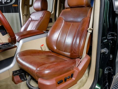 Used 2013 Ford F150 King Ranch w/ King Ranch Luxury Pkg image 28