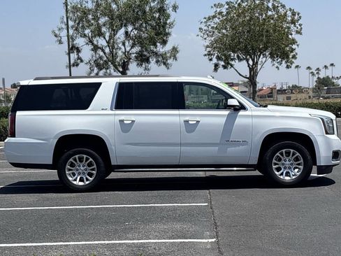 Used 2017 GMC Yukon XL SLT AWD/4WD image 11