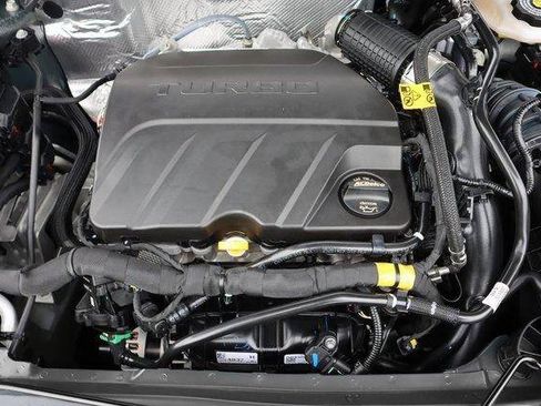 Used 2025 Chevrolet Trax LT w/ Driver Confidence Package FWD image 24