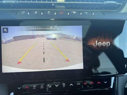 New 2026 Jeep Grand Cherokee Altitude RWD image 19