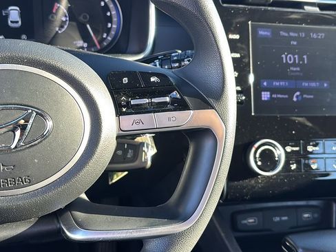 Used 2022 Hyundai Tucson SE image 18