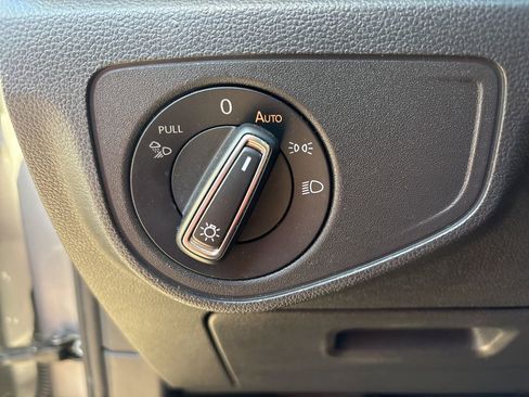 Used 2022 Volkswagen Atlas SE image 11