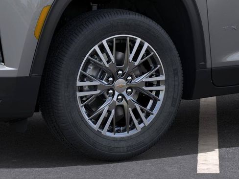 New 2026 Chevrolet Traverse LT w/ Driver Confidence Package FWD image 9