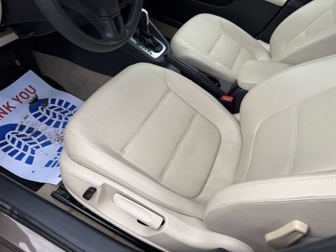 Used 2014 Volkswagen Jetta SE FWD image 22