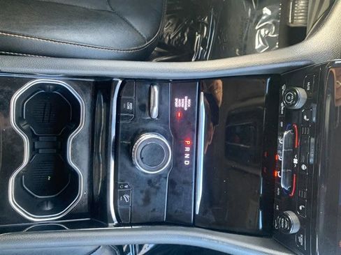 Used 2022 Jeep Grand Cherokee Limited 4xe image 29