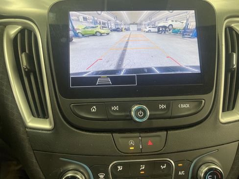 Used 2023 Chevrolet Malibu LT image 13