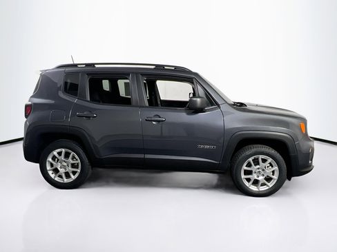 Used 2022 Jeep Renegade Latitude w/ Convenience Group image 4