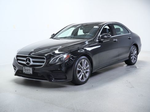 Used 2020 Mercedes-Benz E 450 4MATIC Sedan image 9