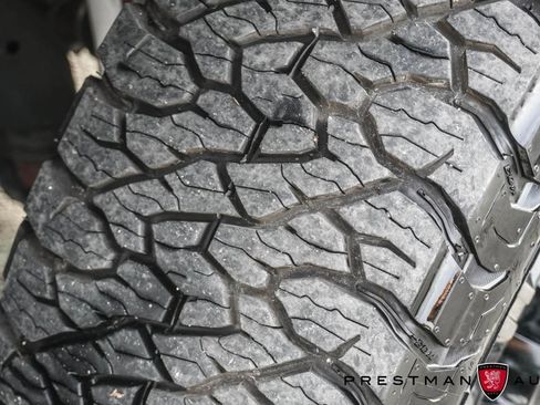 Used 2025 GMC Sierra 2500 AT4 w/ Technology Package image 13