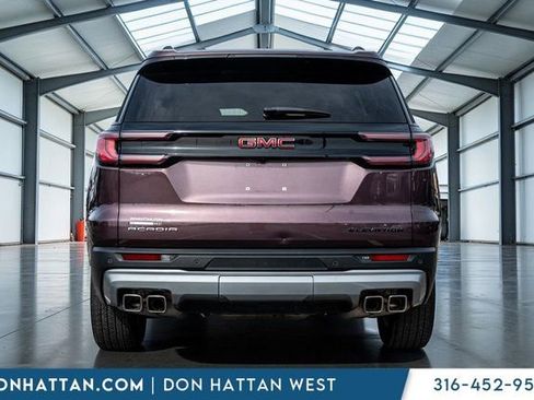 Used 2025 GMC Acadia Elevation image 29