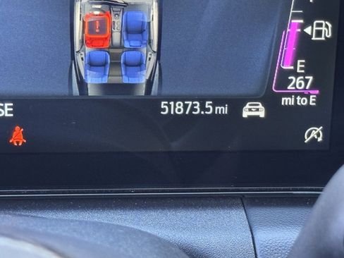 Used 2024 Ford Mustang Premium image 5