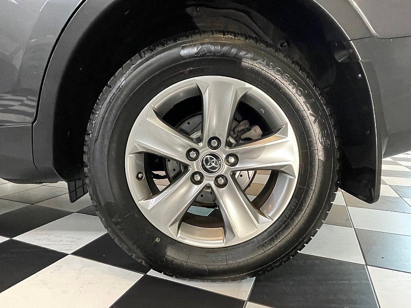 Used 2015 Toyota RAV4 XLE AWD/4WD image 7