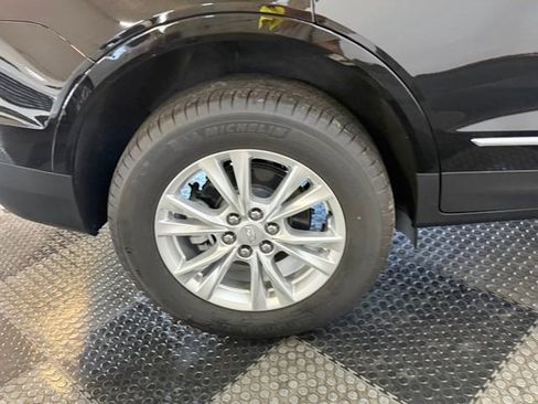 Used 2025 Cadillac XT5 Luxury w/ LPO, Floor Liner Package FWD image 14