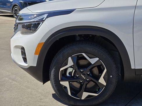 New 2026 Kia Seltos S AWD/4WD image 5