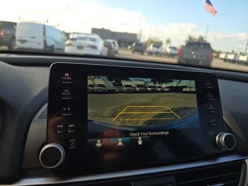 Used 2022 Honda Accord Sport image 13