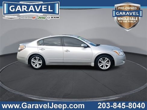 Used 2012 Nissan Altima 3.5 SR w/ Sport Pkg image 13