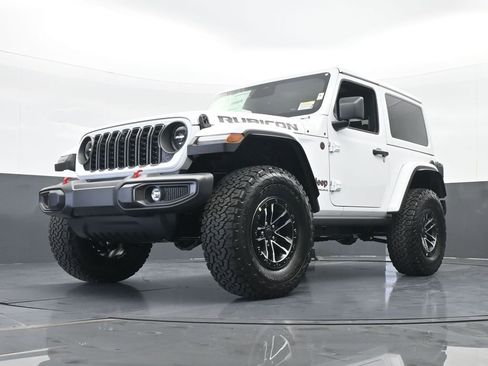 New 2025 Jeep Wrangler Rubicon w/ Xtreme 35 Tire Package image 46