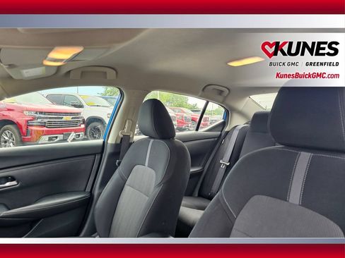 Used 2024 Nissan Sentra SV FWD image 15