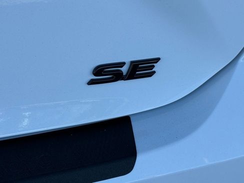 New 2026 Toyota Camry Hybrid image 13