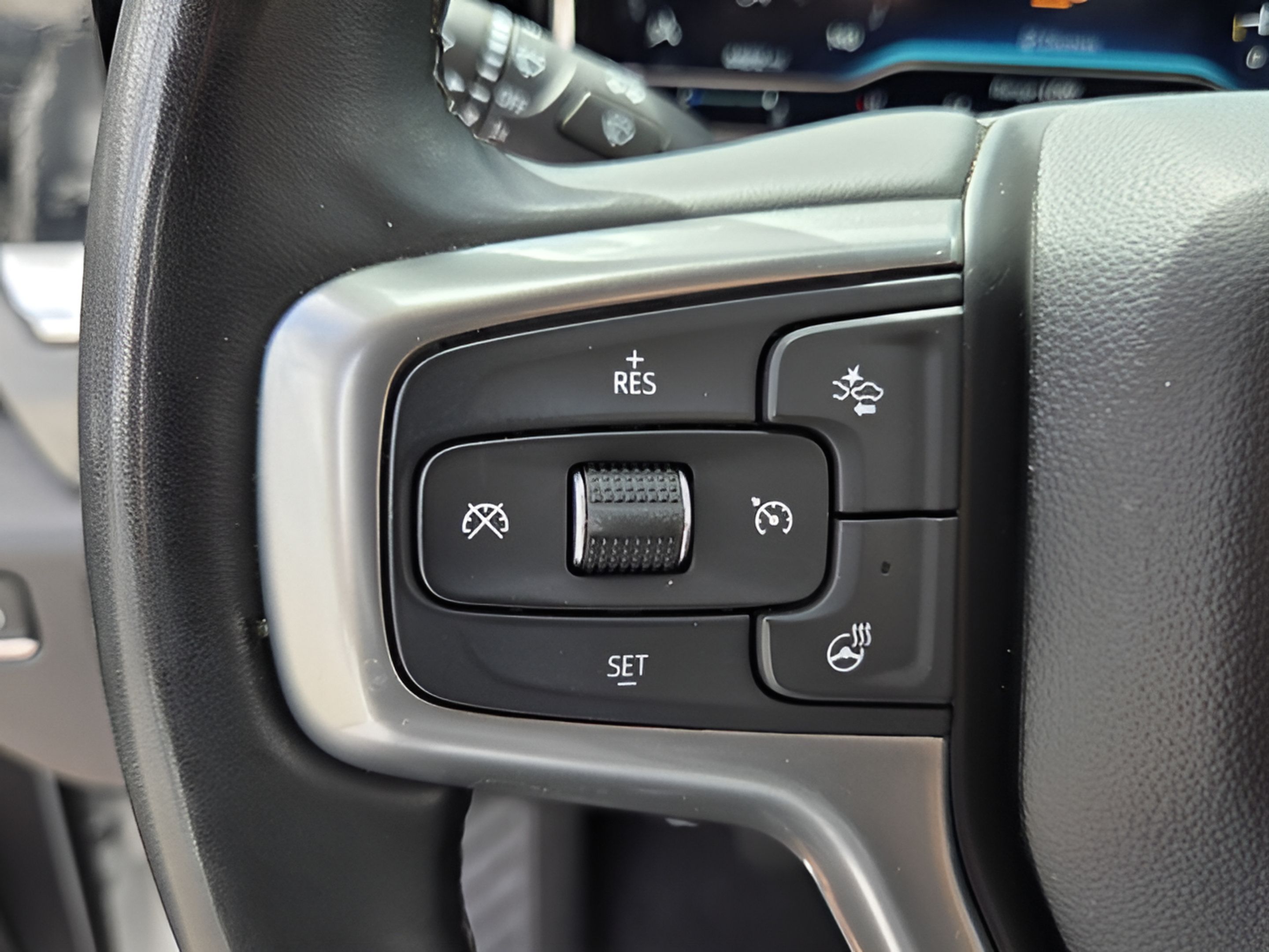 Certified 2025 Chevrolet Silverado 1500 LT RWD image 23