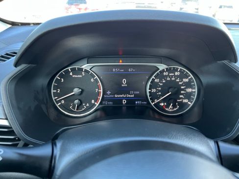 Used 2025 Nissan Altima 2.5 SV AWD/4WD image 11
